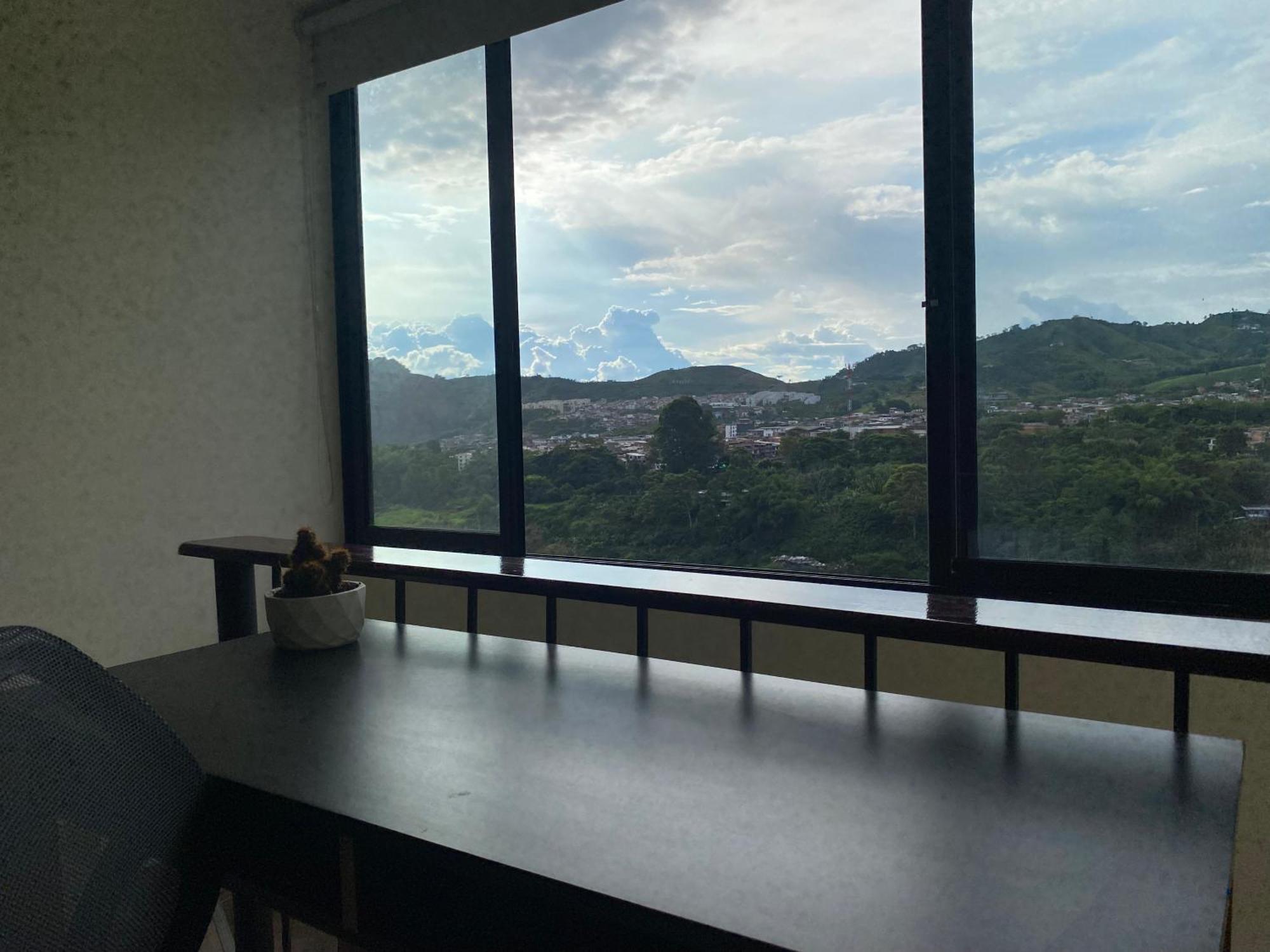 Appartamento Loft Host Partner Cerca Al Aeropuerto,Expofuturo Y Ukumari Pereira Esterno foto