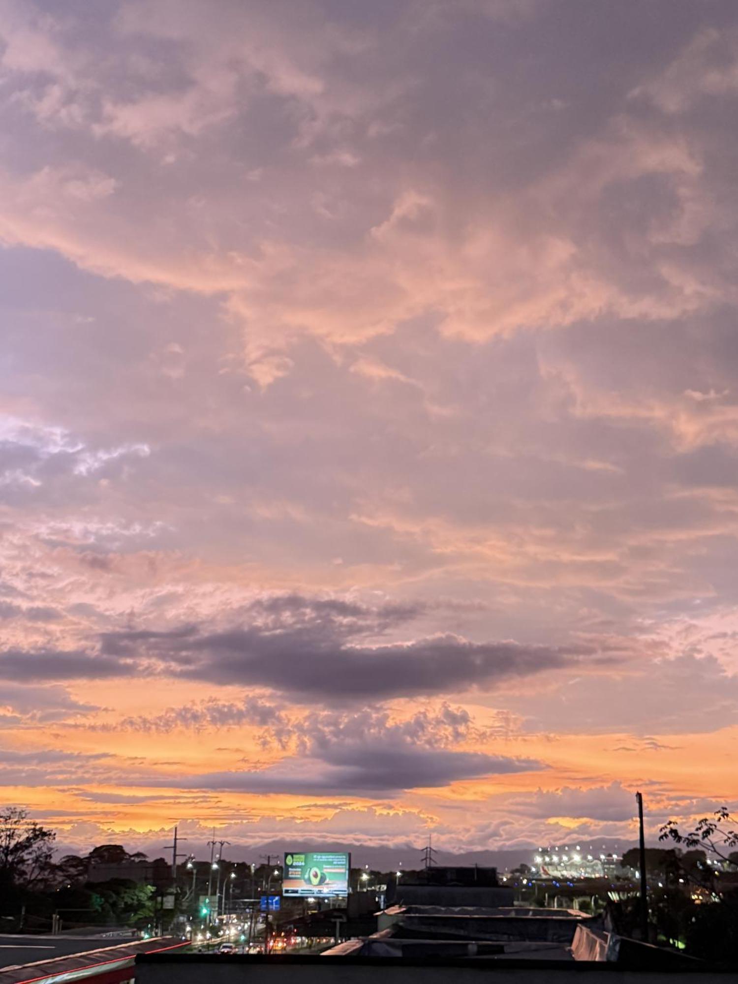 Appartamento Loft Host Partner Cerca Al Aeropuerto,Expofuturo Y Ukumari Pereira Esterno foto