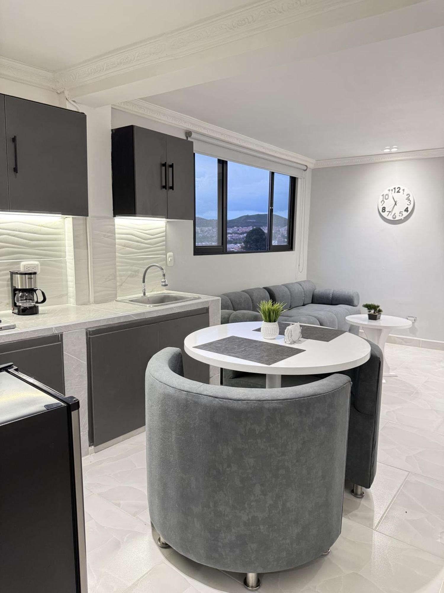 Appartamento Loft Host Partner Cerca Al Aeropuerto,Expofuturo Y Ukumari Pereira Esterno foto